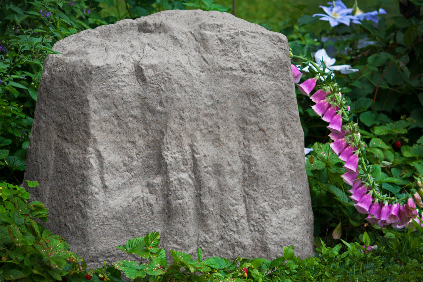 Rock Natural Sandstone Appearance Large Lightweight Easy to Install